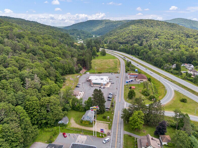 More Photos Of 1908 Old Route 17, Roscoe Restaurant For Sale
