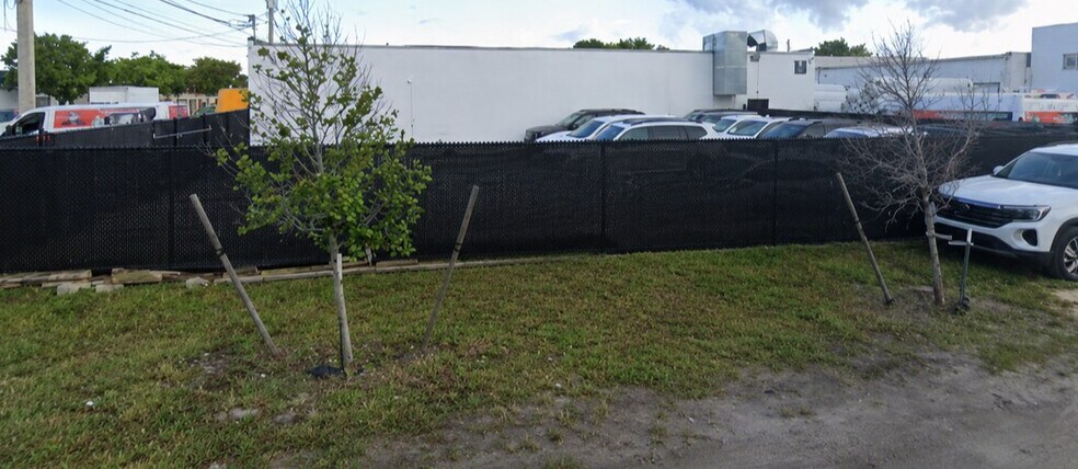 More Photos Of 204 NW 3rd Ave, Hallandale Beach Land For Lease