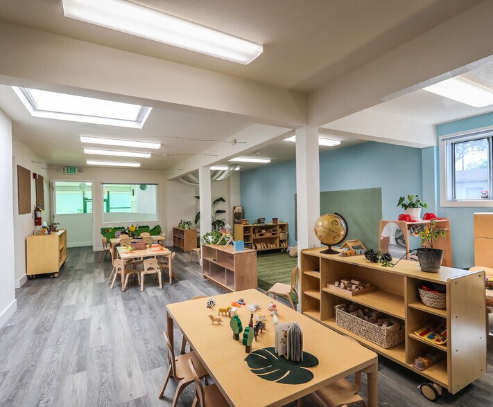 More Photos Of 1422 San Pablo Ave, Berkeley Lodge Meeting Hall For Lease