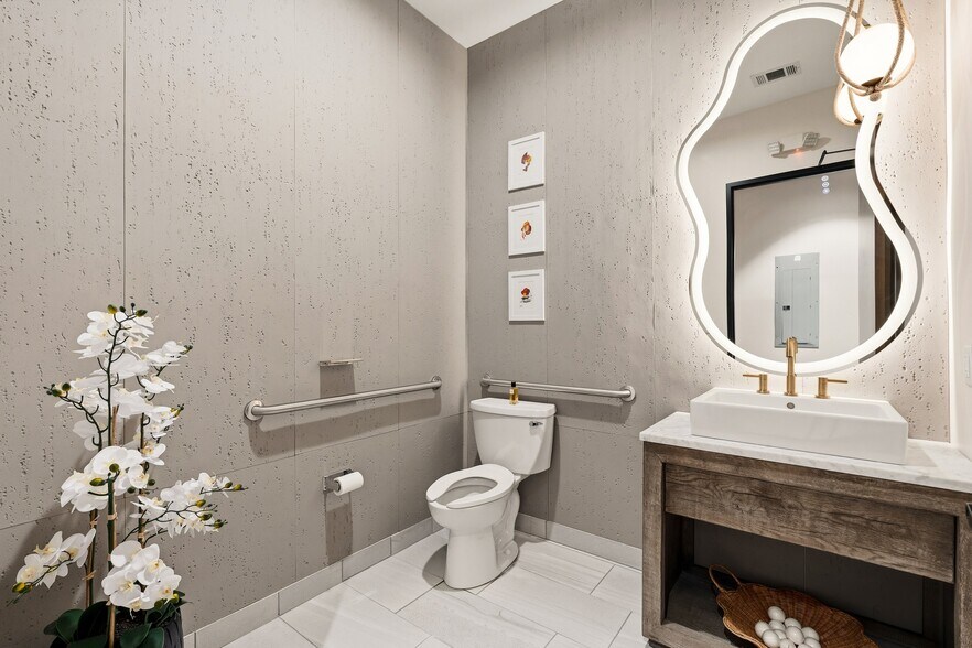 More Photos Of 1030 Katy Fort Bend Rd, Katy Office For Sale