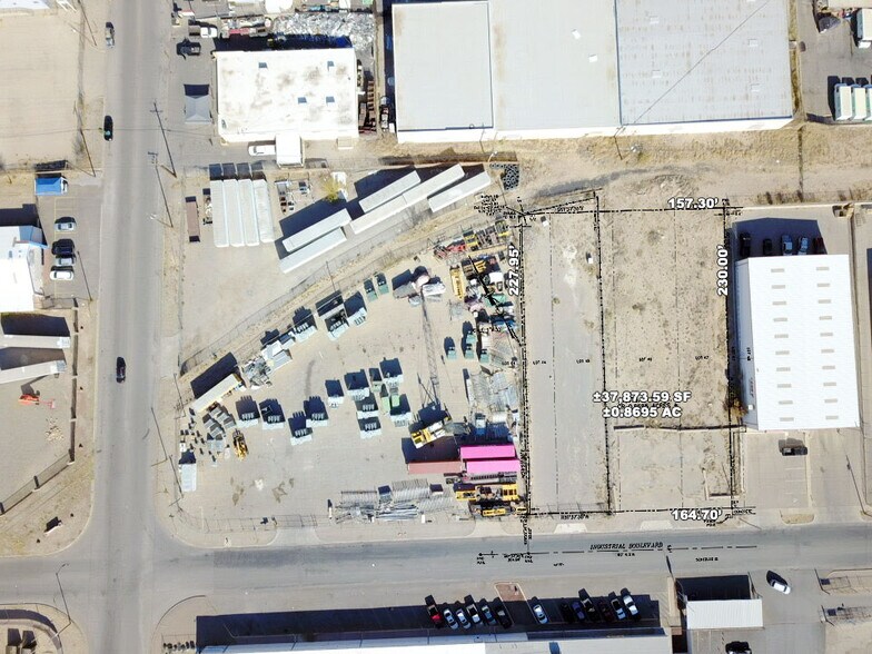 More Photos Of 6907-6911 Industrial Ave, El Paso Land For Lease