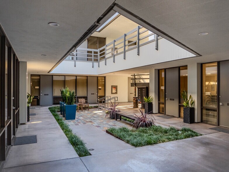 More Photos Of 2062 Business Center Dr, Irvine Unknown For Lease