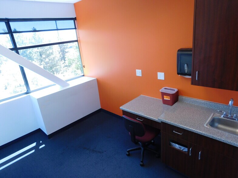 More Photos Of 3584 W 9000 S, West Jordan Medical For Lease