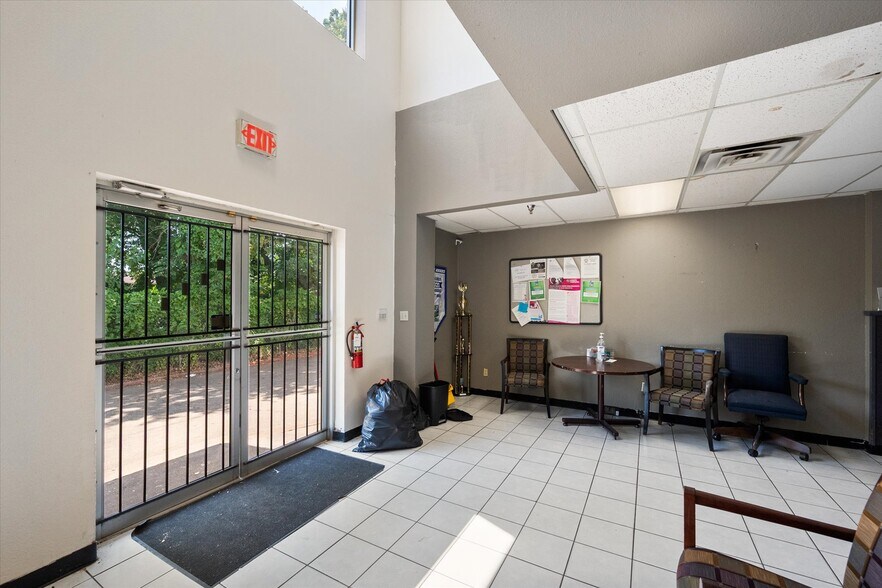 More Photos Of 4109 Mansfield Hwy, Forest Hill Schools For Sale