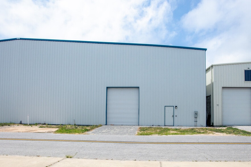 More Photos Of 1001 Airport Rd, Destin Airplane Hangar For Sale