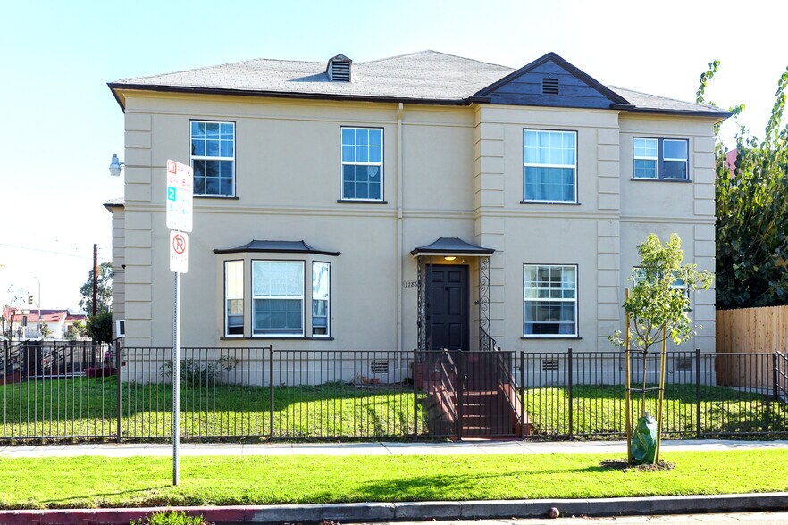 More Photos Of 1186 N New Hampshire Ave, Los Angeles Apartments For Sale