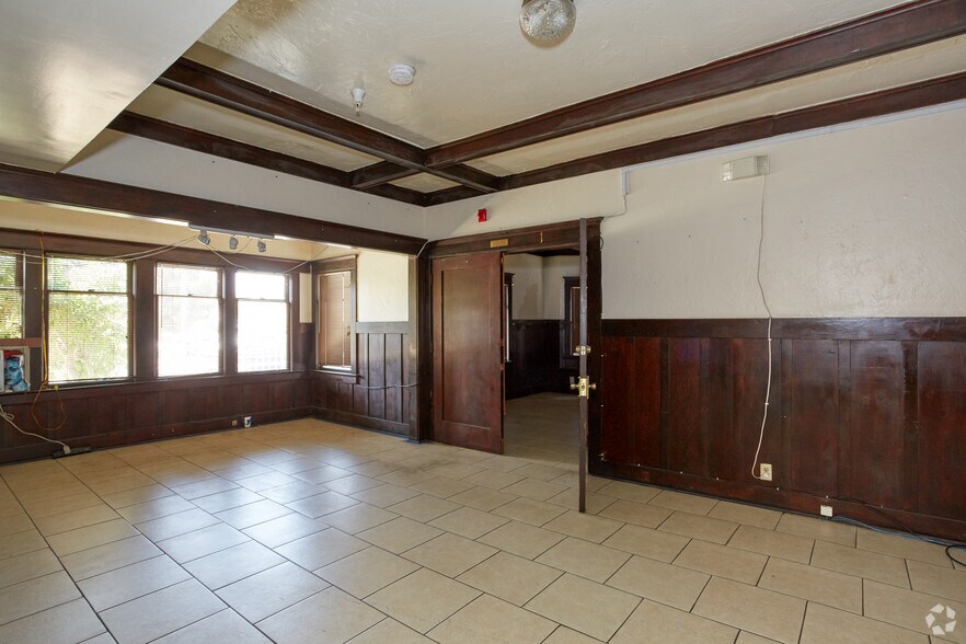 More Photos Of 707 E 7th St, Long Beach Apartments For Sale
