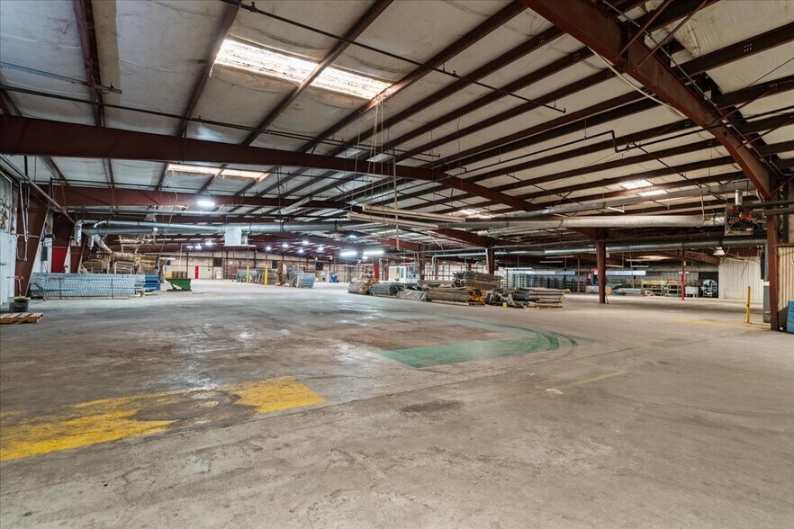 More Photos Of 119 E 6th Ave, Pamplico Industrial For Sale