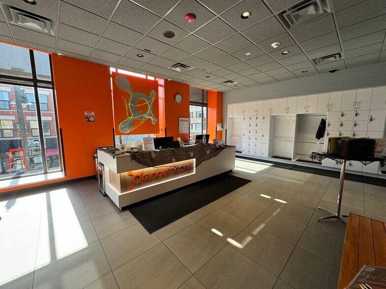 More Photos Of 1040-1044 Lake St, Oak Park Storefront Retail Office For Sale