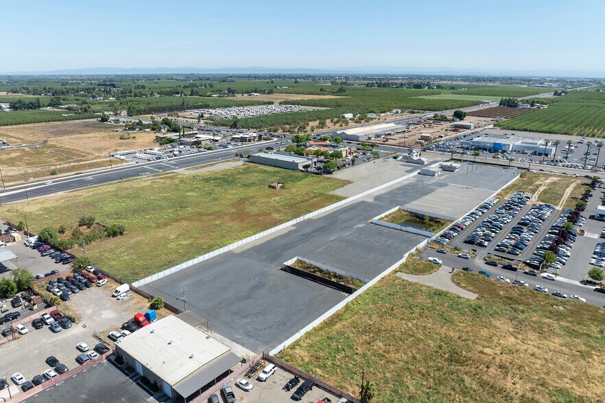 More Photos Of 4813 McHenry Ave, Modesto Auto Dealership For Lease