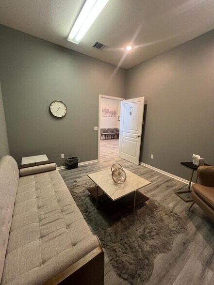 More Photos Of 5228 Village Creek Dr, Plano Office For Sale