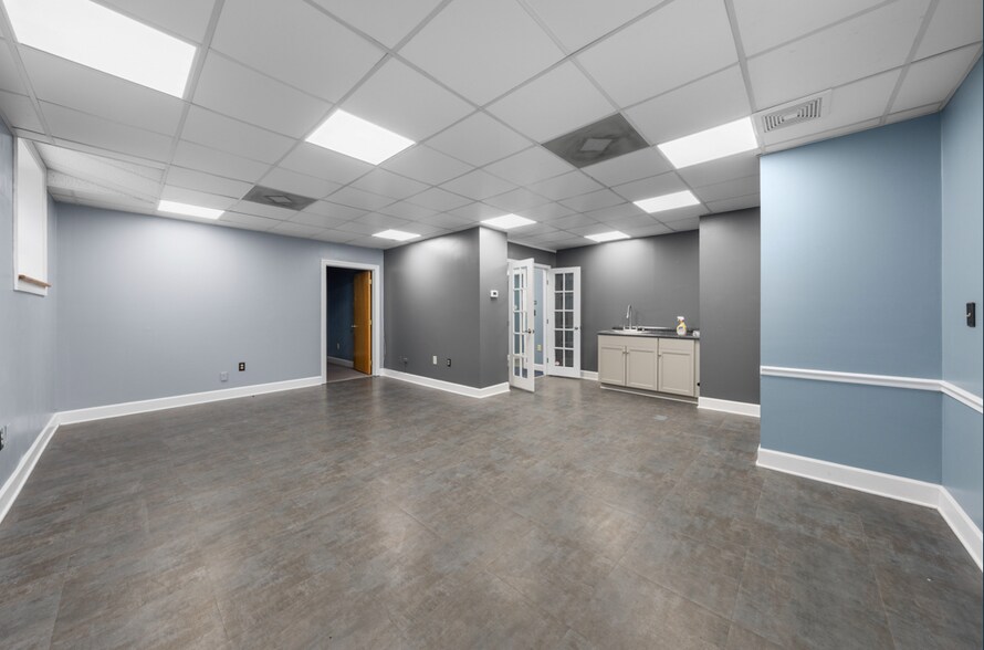 More Photos Of 311 E Main St, Durham Office For Sale