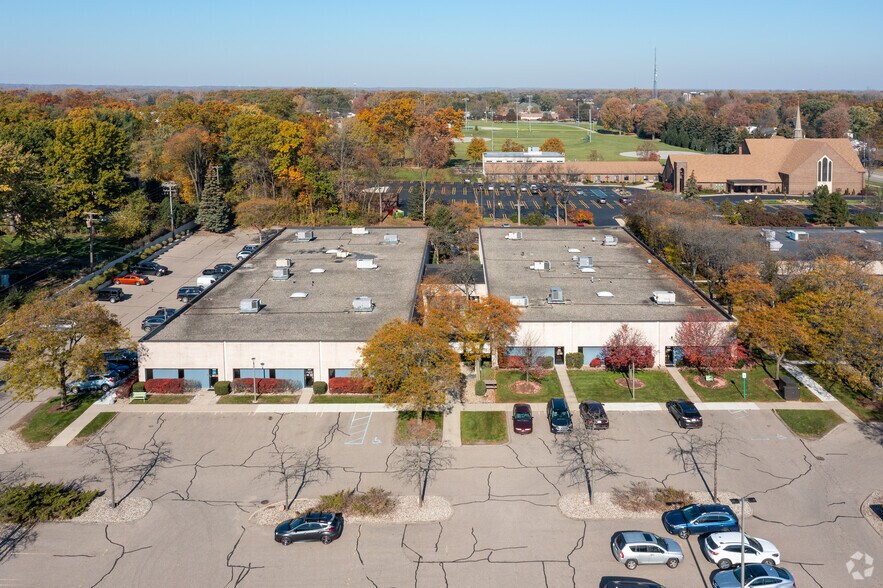More Photos Of 14115 Farmington Rd, Livonia Unknown For Lease