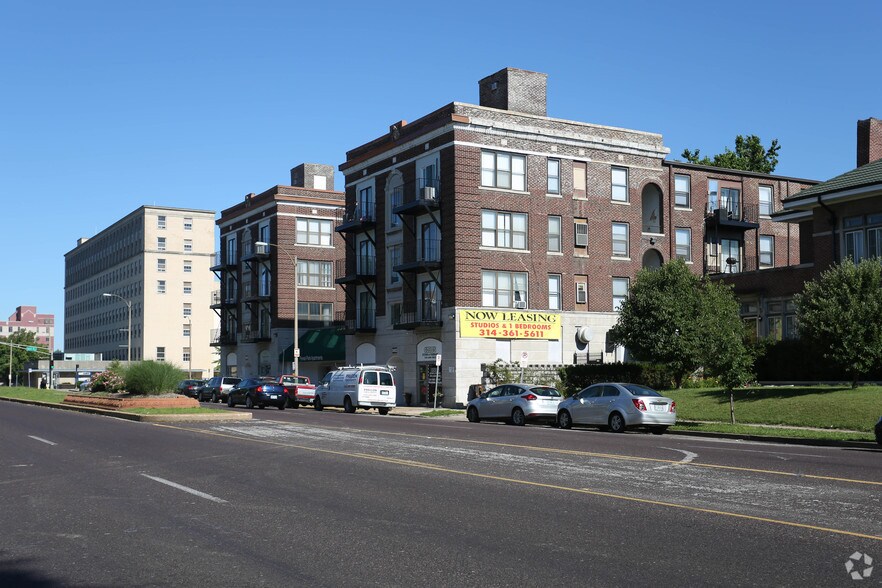More Photos Of 5457 Delmar Blvd, Saint Louis Apartments For Lease