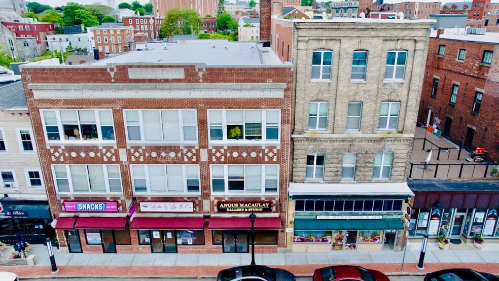 More Photos Of 147 Bank St, New London Apartments For Sale