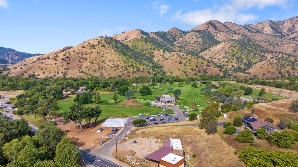 More Photos Of 41117 Sierra Dr, Three Rivers Golf Course Driving Range For Sale