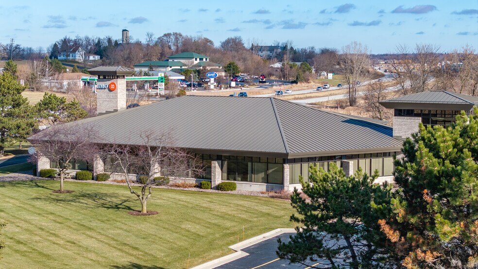 More Photos Of 3470 Gateway Rd, Brookfield Bank For Sale