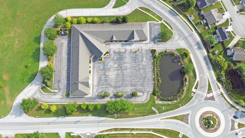 More Photos Of 1300 W Jefferson St, Franklin Medical For Sale