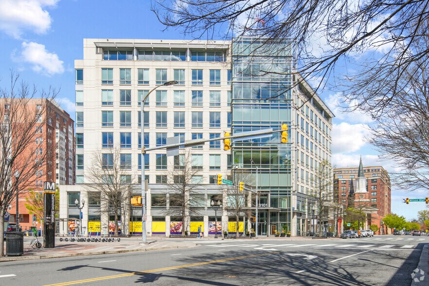 More Photos Of 3101 Wilson Blvd, Arlington Office Residential For Lease