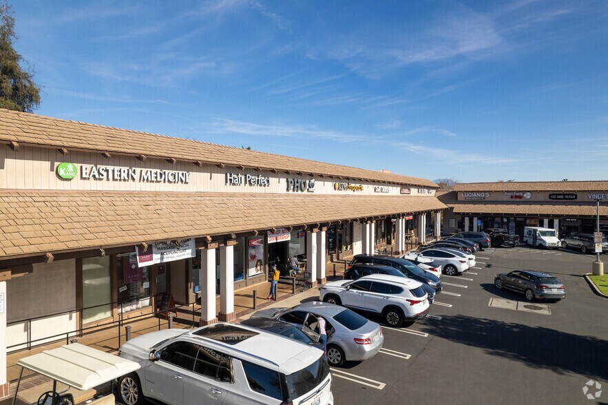 More Photos Of 117 W California Blvd, Pasadena General Retail For Sale