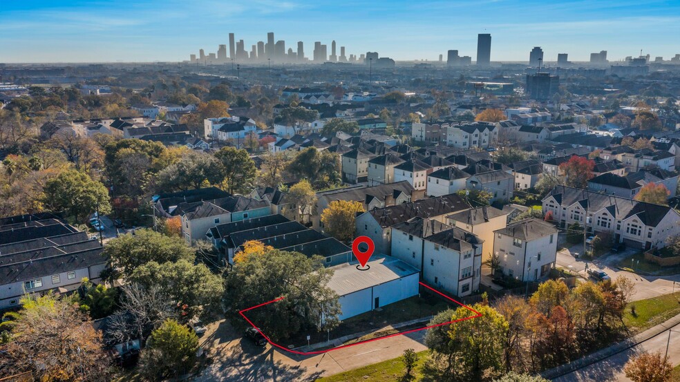 Primary Photo Of 5339 Kansas St, Houston Warehouse For Sale