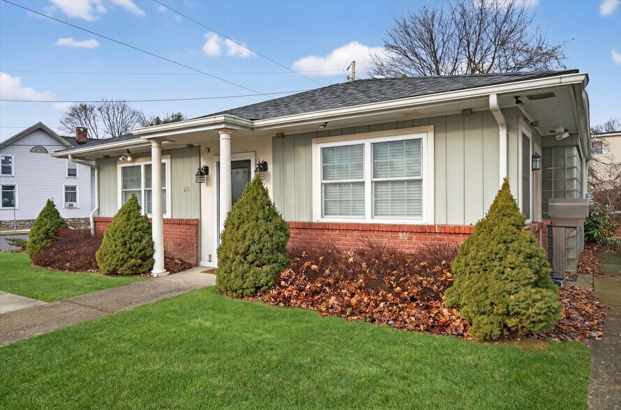 More Photos Of 201 Homestead Ave, Maybrook Medical For Sale