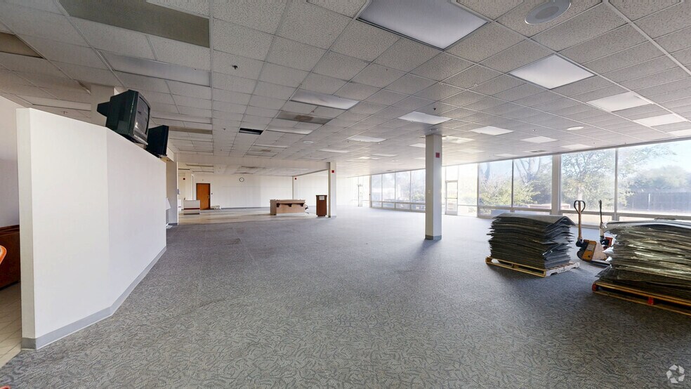 More Photos Of 2701 S Johnson St, San Angelo Industrial For Sale