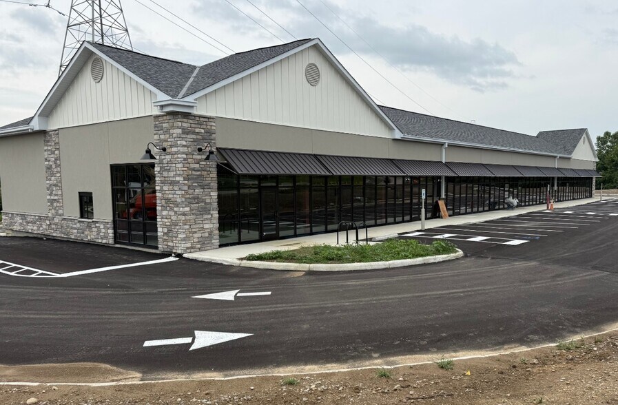 Primary Photo Of 6478 N Hamilton Road, Westerville Storefront Retail Office For Lease