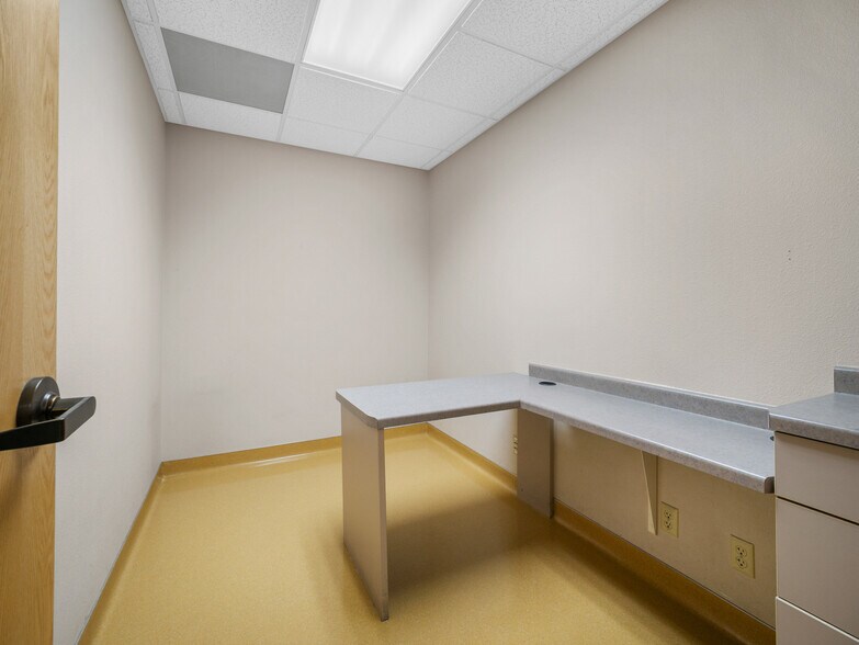 More Photos Of 1122 S Adams St, Laramie Medical For Sale