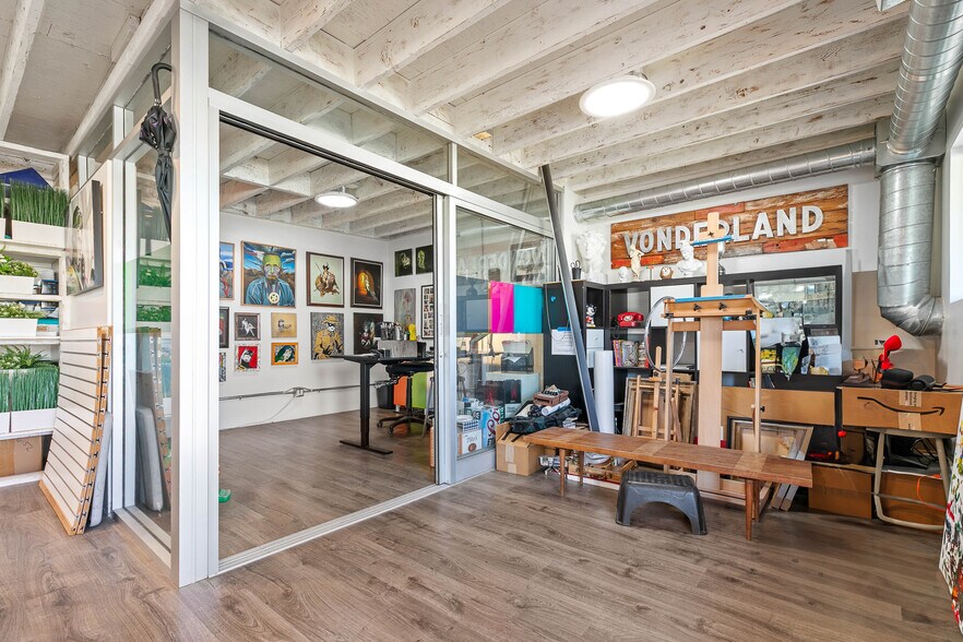 More Photos Of 10542 Burbank Blvd, North Hollywood Storefront Retail Office For Sale