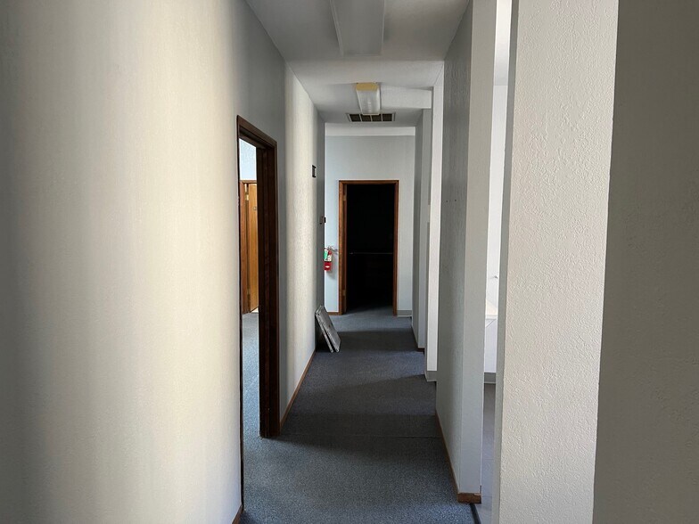 More Photos Of 10618 Combie Rd, Auburn Healthcare For Lease