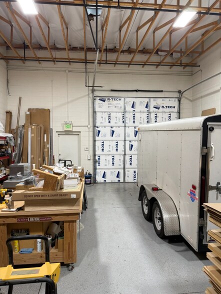 More Photos Of 1324 N Farrell Ct, Gilbert Warehouse For Sale