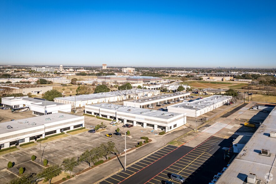 More Photos Of 4100 Greenbriar Dr, Stafford Unknown For Lease