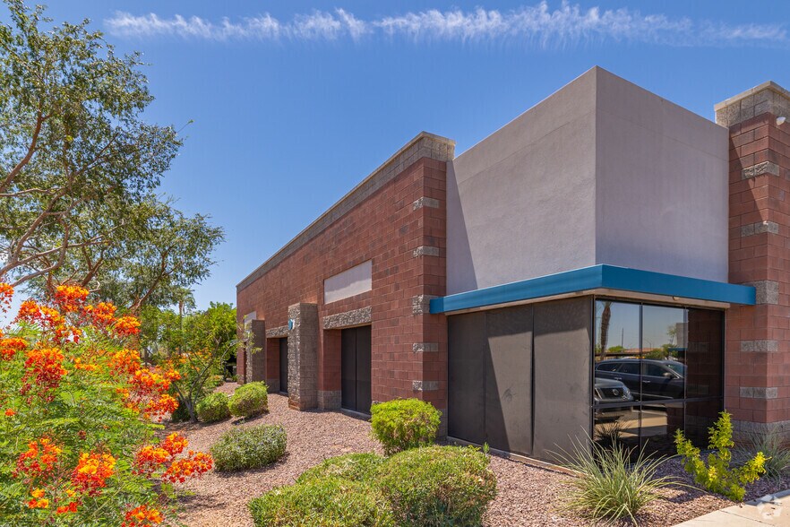 More Photos Of 12725 W Indian School Rd, Avondale Office For Lease