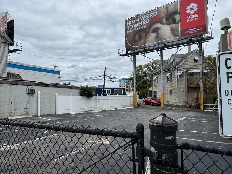 More Photos Of , Cambridge Unknown For Sale