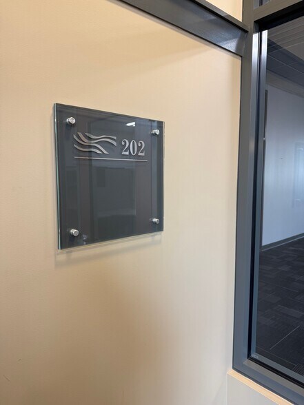 More Photos Of 575 Fallbrook Blvd, Lincoln General Retail For Lease