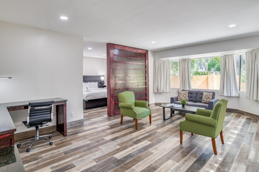 More Photos Of 137 San Marco Ave, Saint Augustine Hotel For Sale