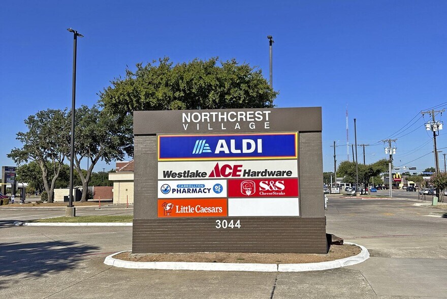 More Photos Of 3044 Old Denton Rd, Carrollton Unknown For Lease