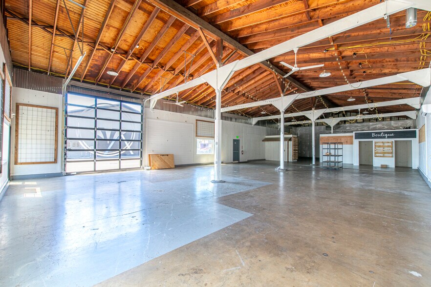 More Photos Of 4761 Lancaster Dr NE, Salem Warehouse For Lease