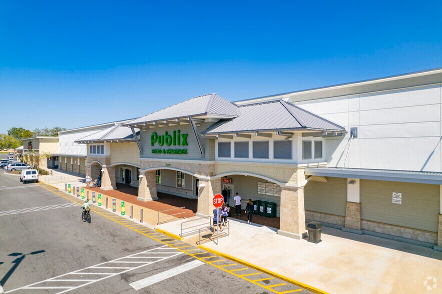 More Photos Of 5341-5375 N Socrum Loop Rd, Lakeland General Retail For Lease