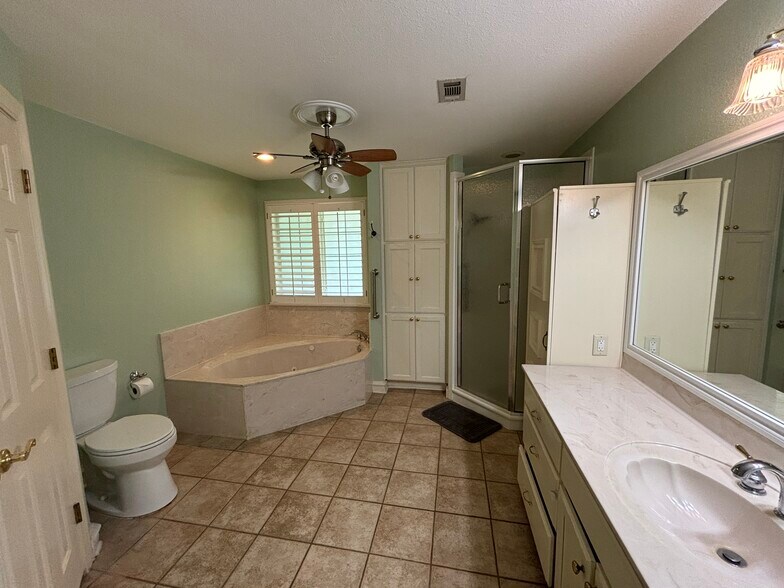 More Photos Of 510 S Church St, Georgetown Office Residential For Sale