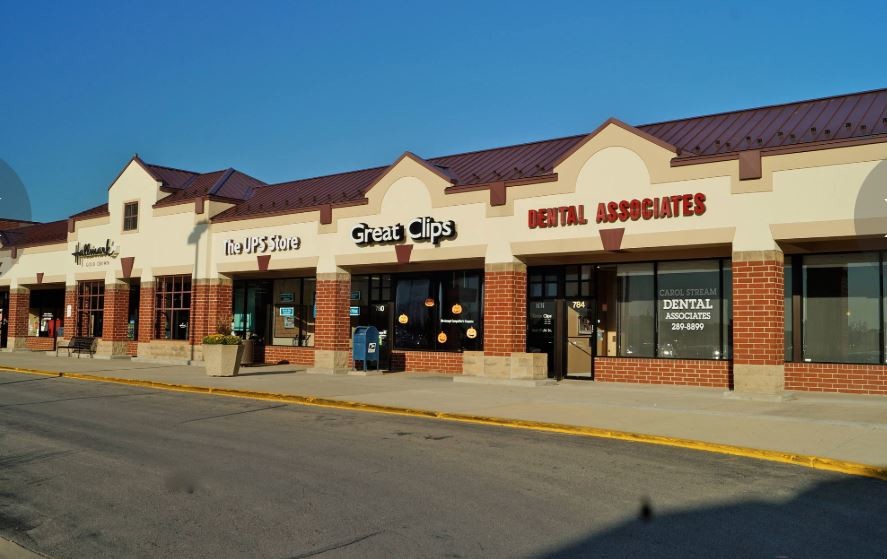 Primary Photo Of 720-812 W Army Trail Rd, Carol Stream General Retail For Lease