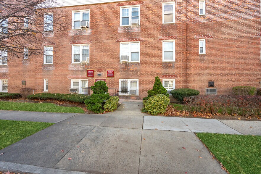More Photos Of 200 N Village Ave, Rockville Centre Office Residential For Sale