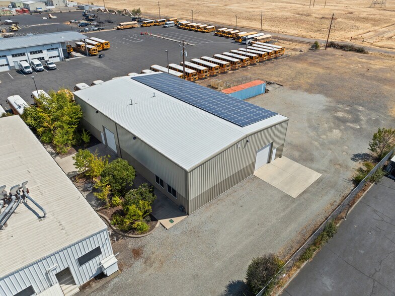 More Photos Of 1388 Antelope Rd, White City Office For Sale