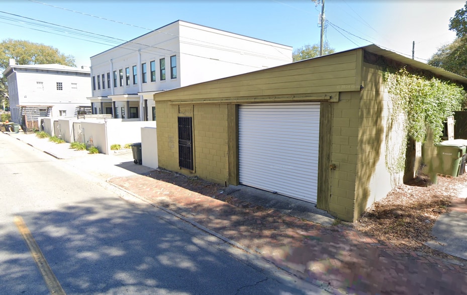 More Photos Of 711 Tattnall st, Savannah Light Distribution For Sale