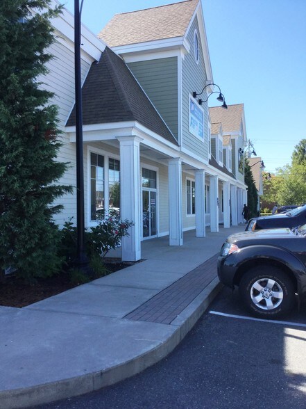 More Photos Of 540 Main St, Hyannis General Retail For Sale