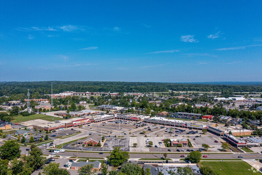 More Photos Of 33311-33631 Aurora Rd, Solon Unknown For Lease