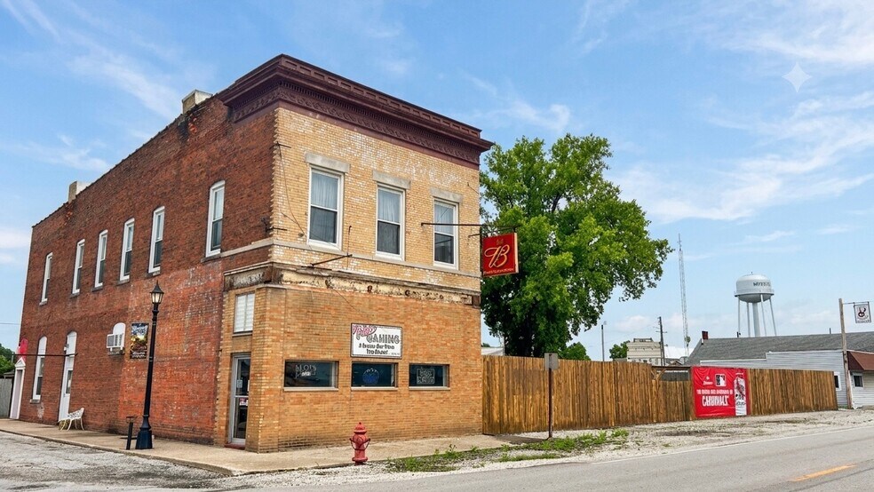 More Photos Of 501 Sarpy St, Morrisonville Storefront Retail Residential For Sale