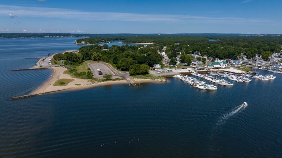 More Photos Of 36 Bay Ave, Warwick Specialty For Sale