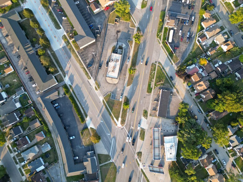 More Photos Of 2630 Oakwood Blvd, Melvindale Fast Food For Sale